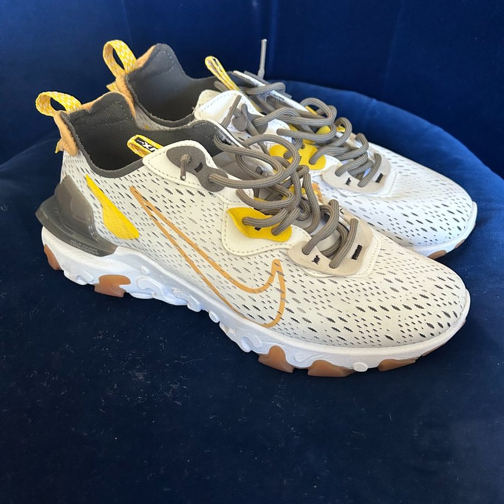Nike React Vision Honeycomb